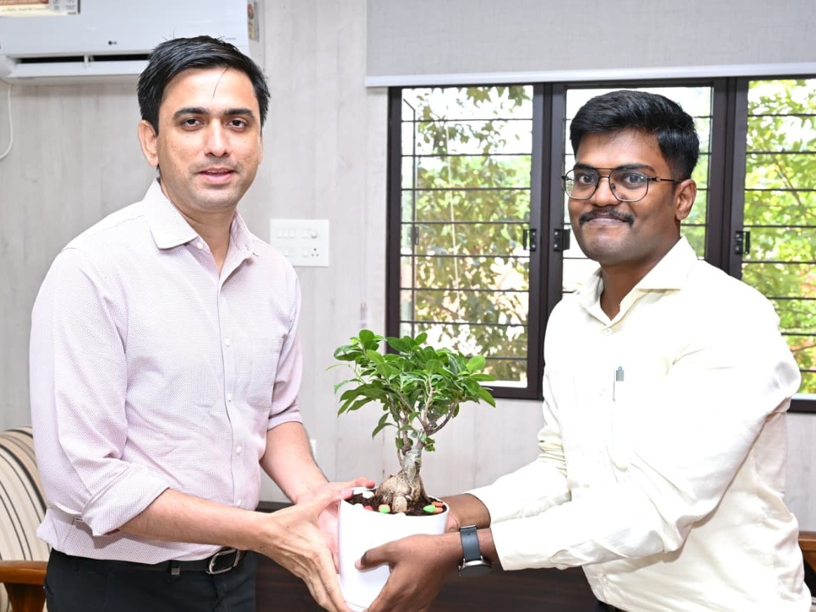 చిత్తూరు కలెక్టర్‌ను కలిసిన నూతన డీఎఫ్‌వో సుబ్బ రాజు