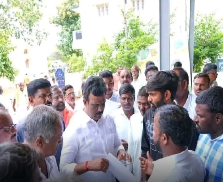 సమస్యలను సత్వరమే పరిష్కరిస్తా: ఎమ్మెల్యే