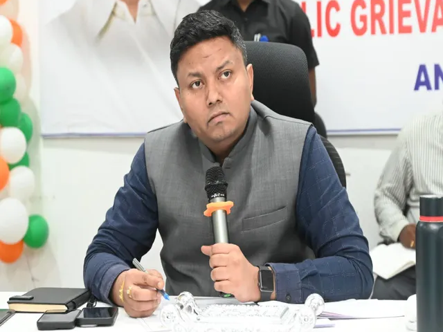 రాయచోటిలో నియోజకవర్గ అభివృద్ధిపై కలెక్టర్ సమీక్ష