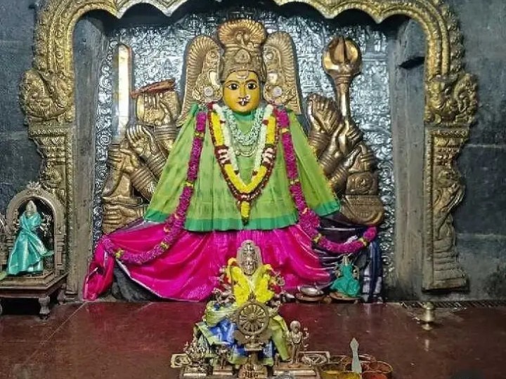 ప్రత్యేక అలంకరణలో భద్రకాళి అమ్మవారు