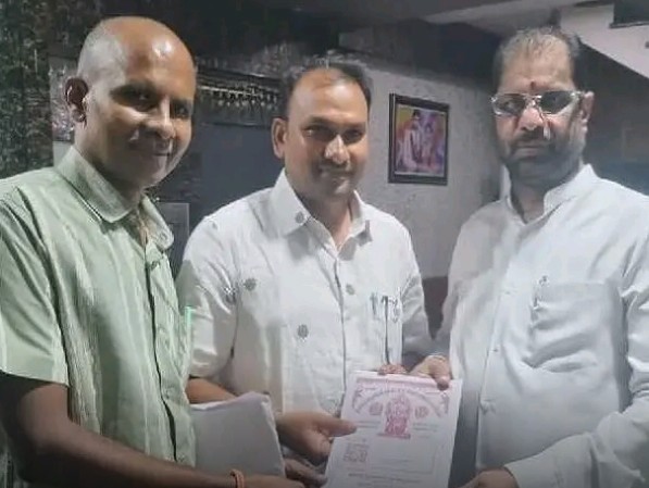నవరాత్రి ఉత్సవాలకు ఎంపీకు ఆహ్వానం