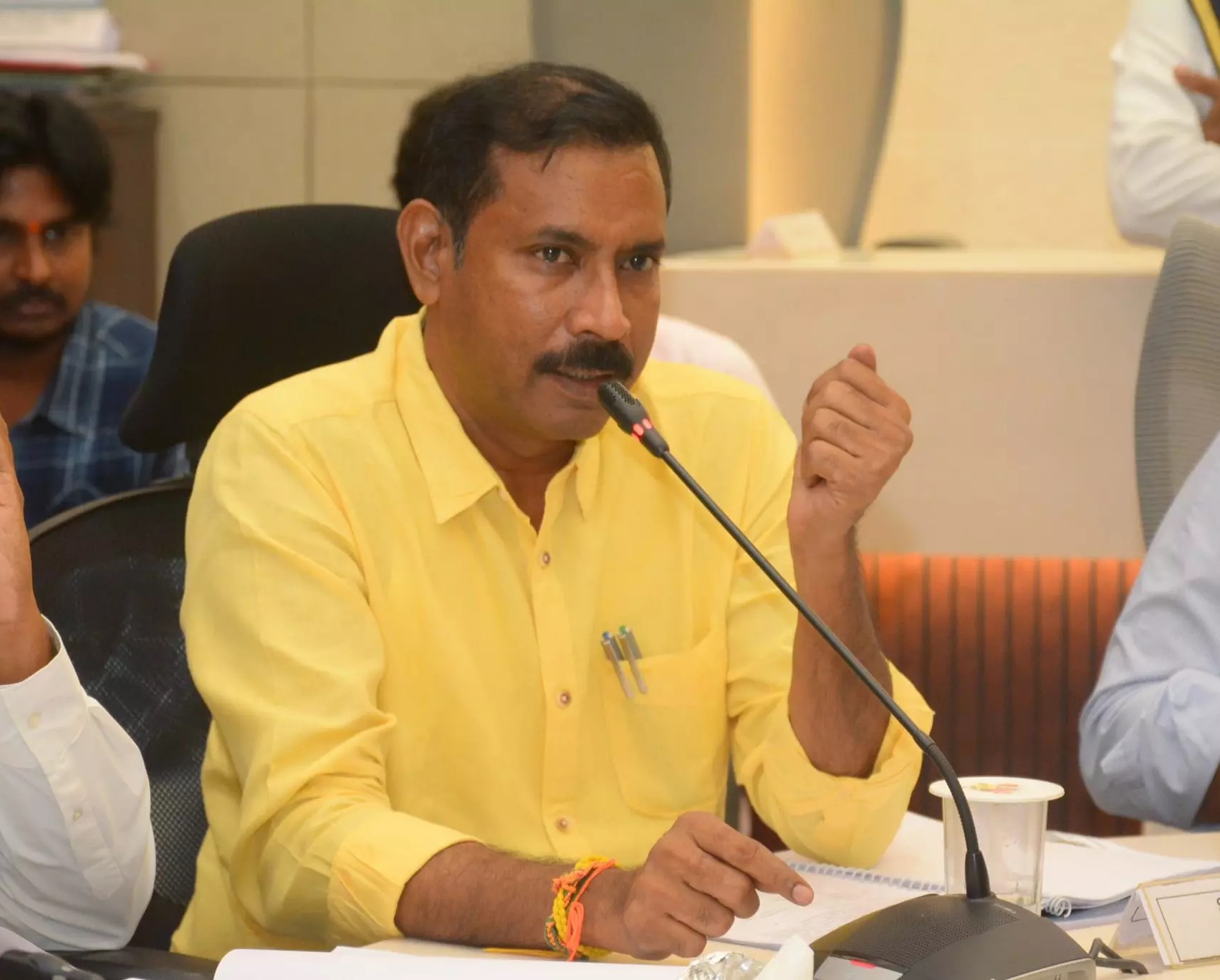 జగన్‌కు పరిణితి లేక అసెంబ్లీకి రావడం లేదు: పల్లా