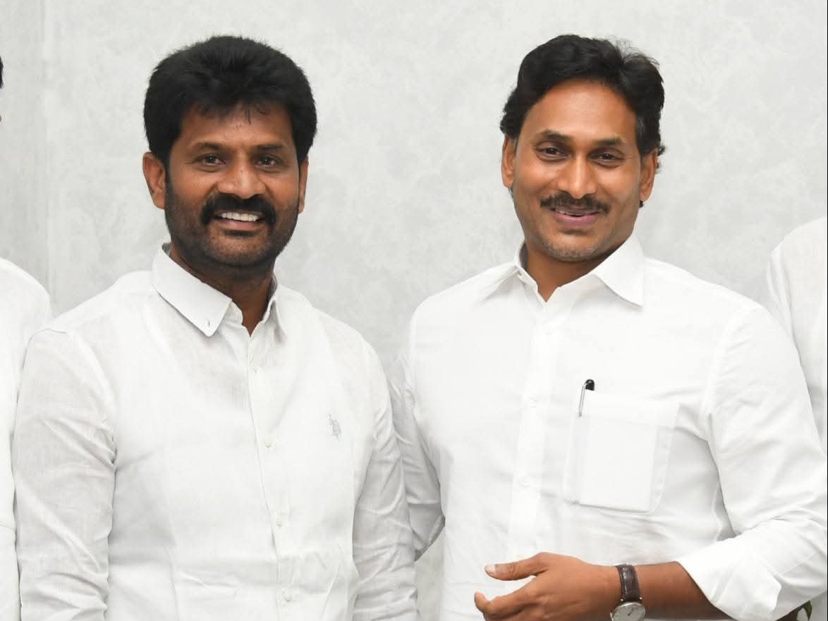 జగన్‌ను కలిసిన కొనుదుల రమేశ్ రెడ్డి