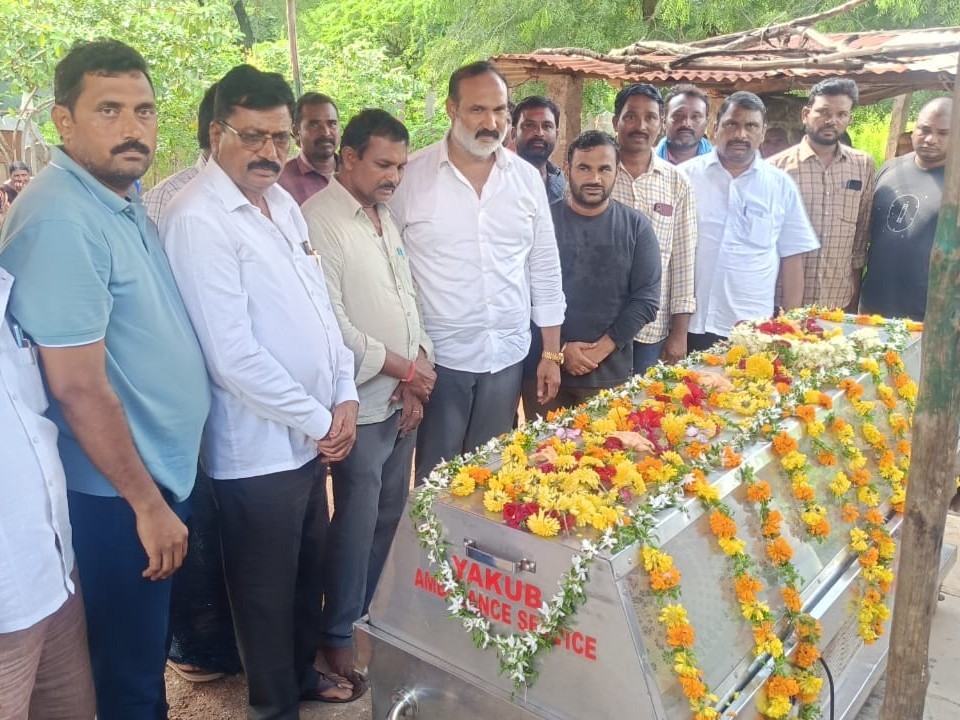 సైదయ్య మృతి బాధాకరం మాజీ ఎమ్మెల్యే
