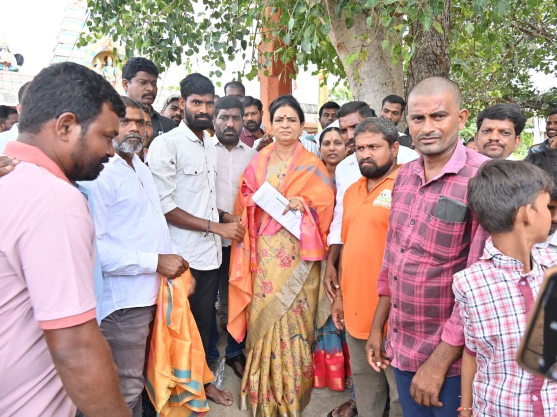 ఎవరు భయపడొద్దు నేను మీకు అండగా ఉంటా: ఎంపీ