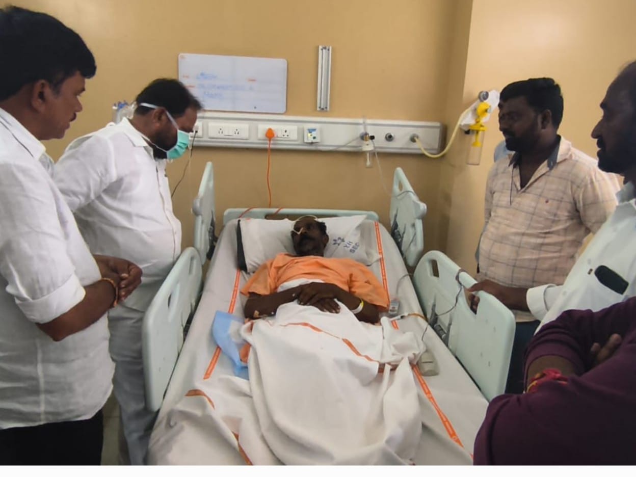 వెంకటేశ్వర్లుని పరామర్శించిన ఎమ్మెల్యే రాందాస్ నాయక్