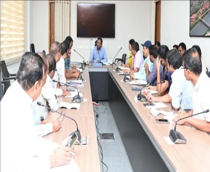 ఇంటర్‌లో మెరుగైన ఫలితాలపై ప్రత్యేక దృష్టి: కలెక్టర్