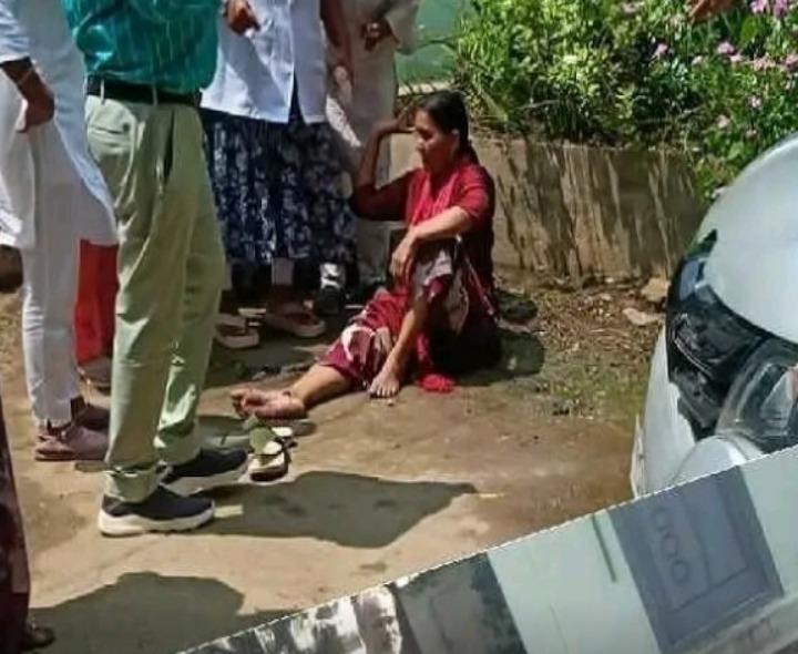 ప్రభుత్వ ఆసుపత్రిలో నిర్లక్ష్యం.. మహిళకుగాయాలు