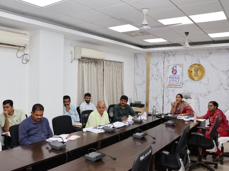 ఓటర్ల మ్యాపింగ్ వెంటనే పూర్తి చేయాలి: కలెక్టర్