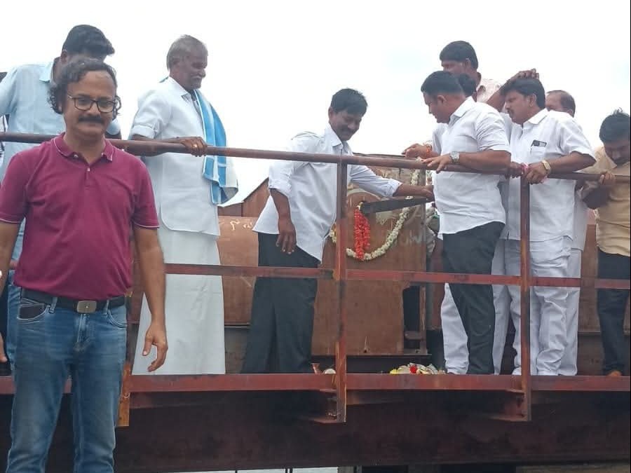 నార్త్ కెనాల్‌కు నీటి విడుదల.. రైతుల ఆనందం