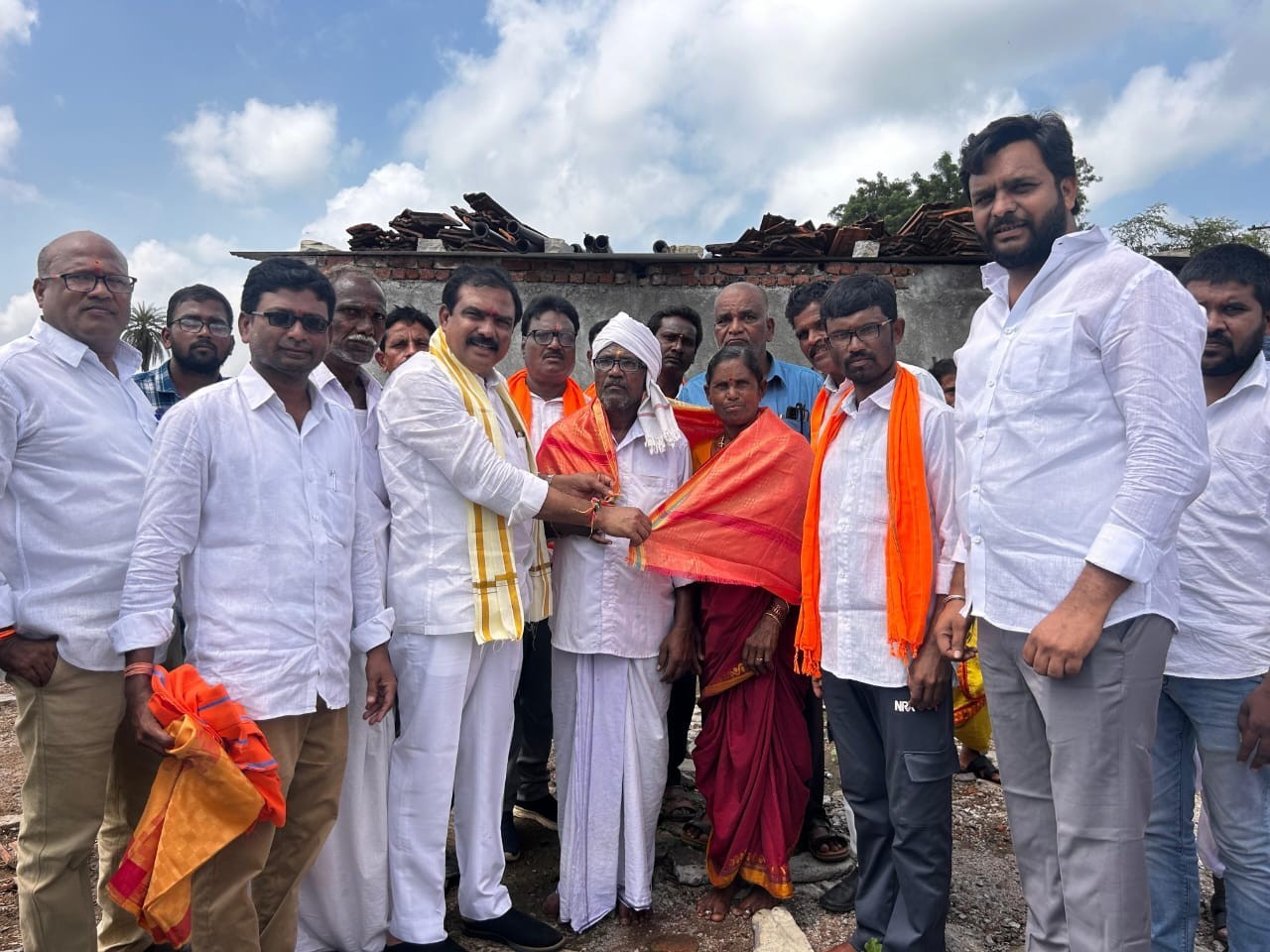 ప్రతి ఒక్కరూ ఆత్మగౌరవంతో బతకాలి: MLA