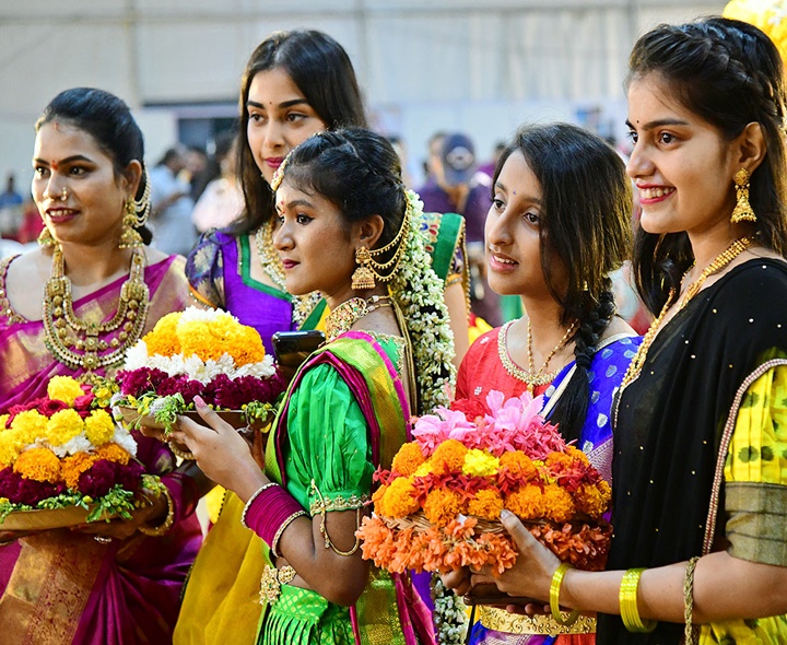 రేపటి నుంచే బతుకమ్మ సంబురాలు