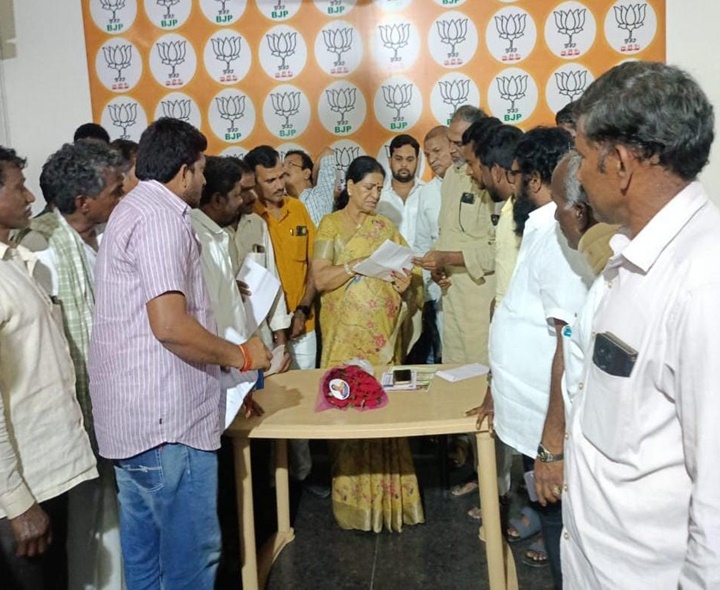 ఎంపీకి ఆర్ఆర్ఆర్ బాధితుల వినతి