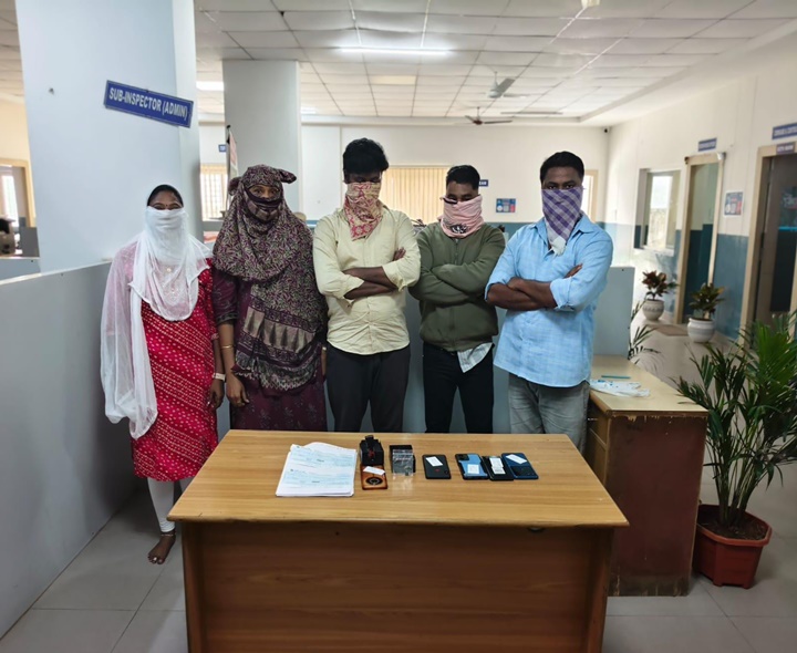 గోల్కొండ హనీట్రాప్ కేసులో కొనసాగుతున్న విచారణ