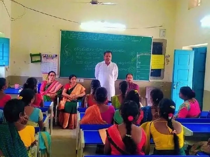 సిర్పూర్ ప్రాథమిక పాఠశాలలో తల్లిదండ్రుల సమావేశం