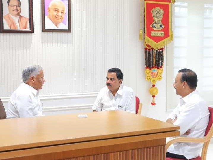 రైలు పొడిగింపుకు ఎమ్మెల్యే వినతి