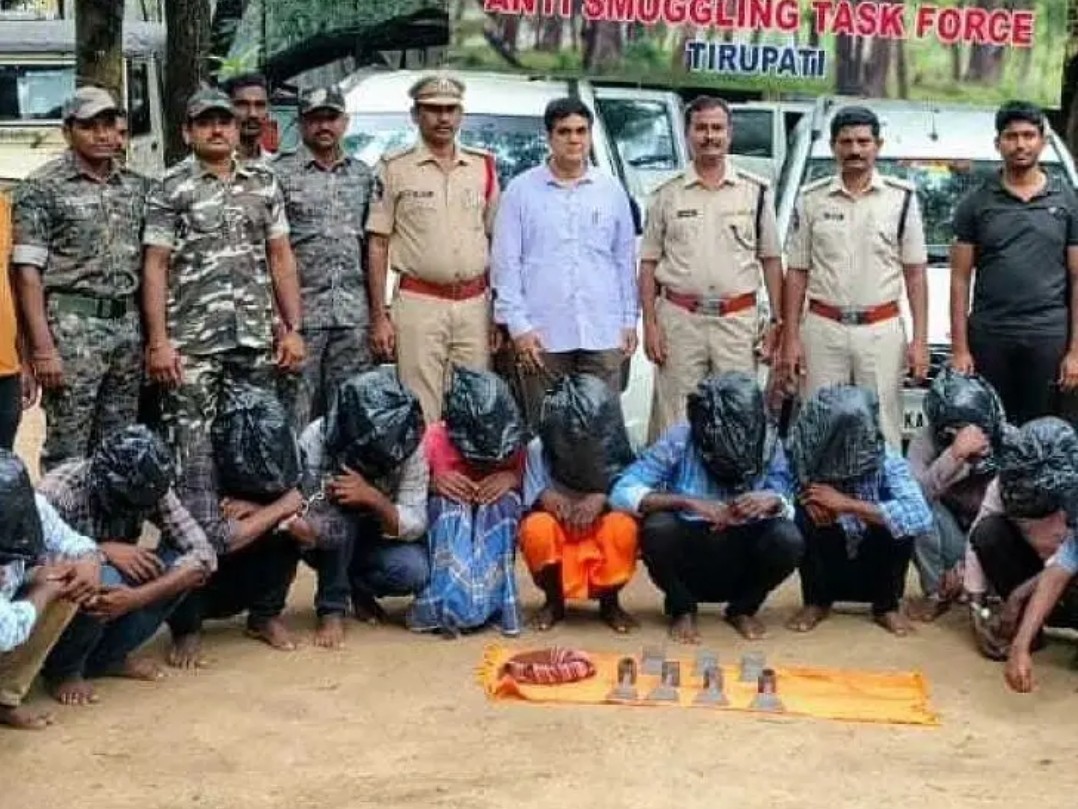 18 మంది ఎర్రచందనం స్మగ్లర్లు అరెస్ట్