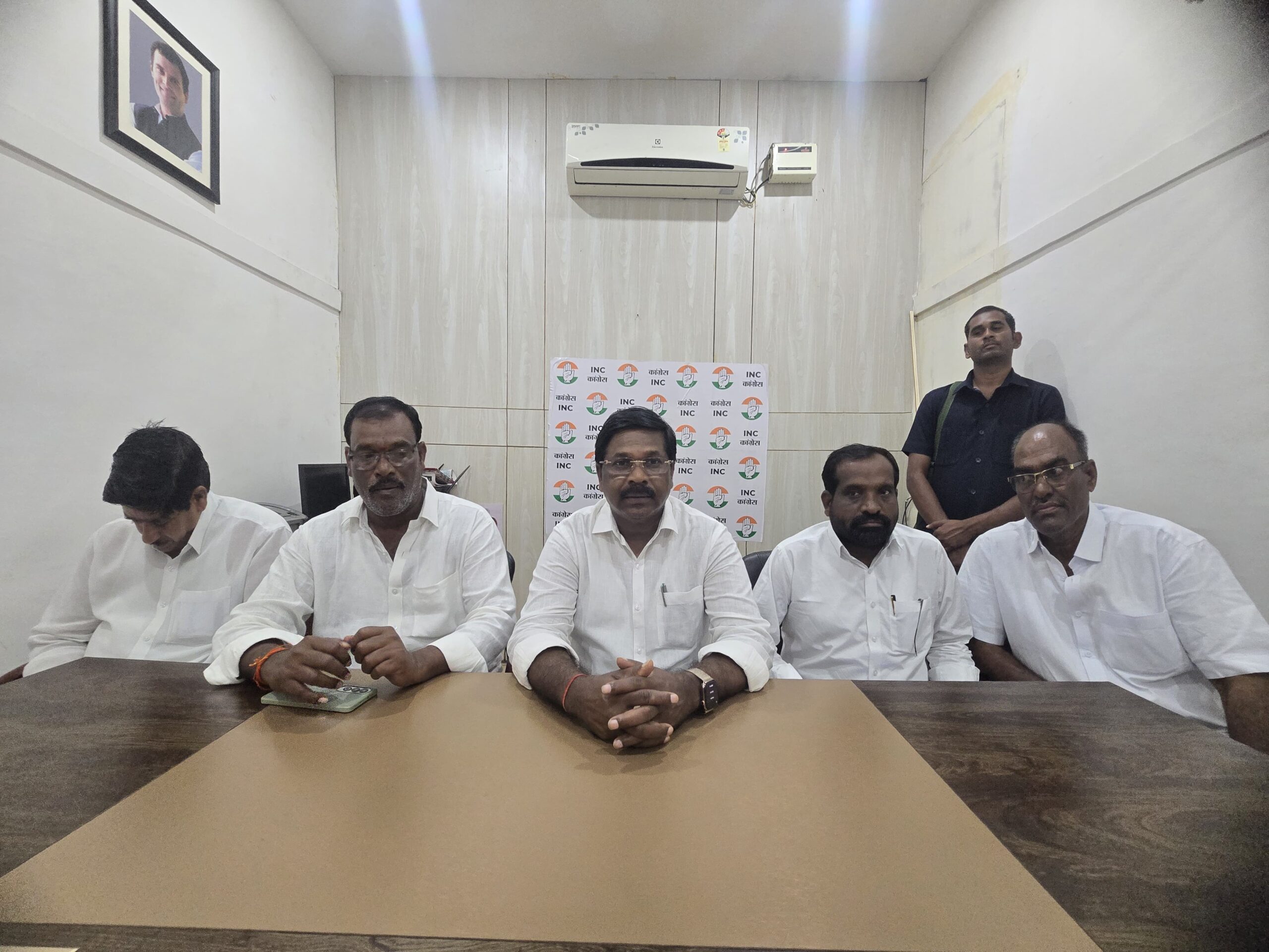 ఆదివాసి గిరిజనులకు ప్రభుత్వపరంగా అండగా ఉంటాం : ఎమ్మెల్యే