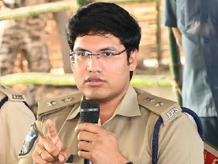 నేర సమీక్షలో అధికారులకు SP సూచనలు