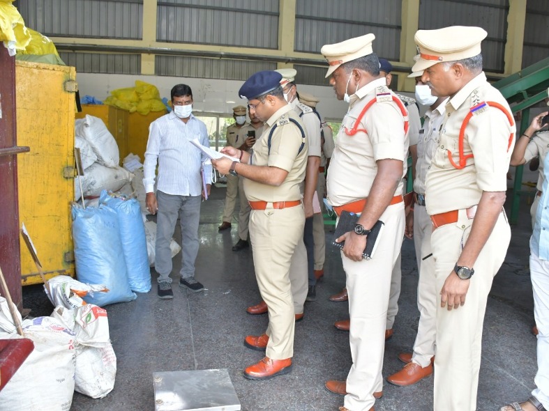 ఎండు గంజాయి, ఆల్ఫాజోలం కాల్చివేత