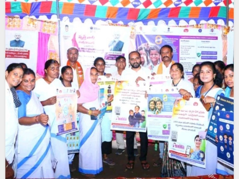 ‘చిరు ఉద్యోగులను ఆదుకోవాలి’