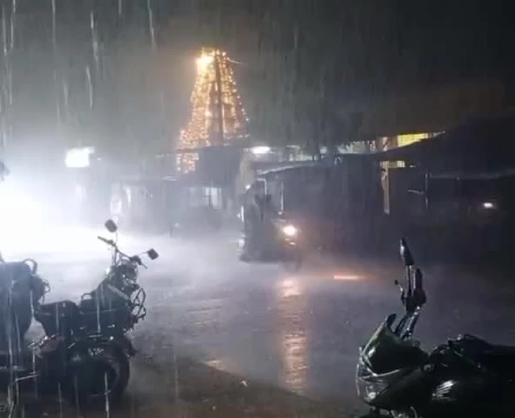 జుజ్జూరులో భారీ వర్షం