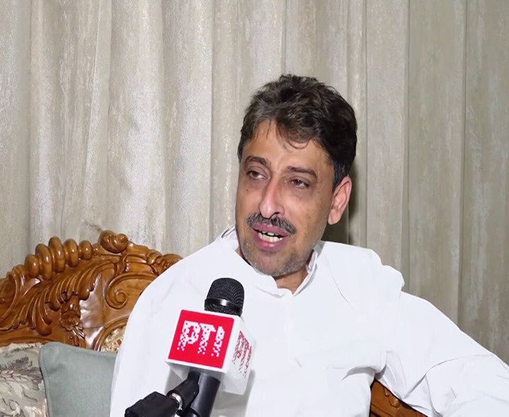 ‘మోదీ-ట్రంప్ స్నేహానికి దేశం మూల్యం చెల్లిస్తోంది’