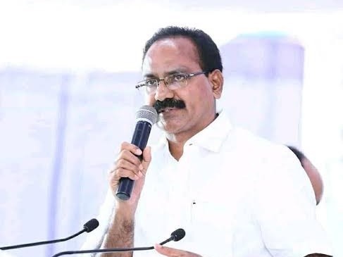 ‘డీసీసీబీ బ్రాంచ్ టర్నోవర్ కోట్లకు చేరుకోవాలి’