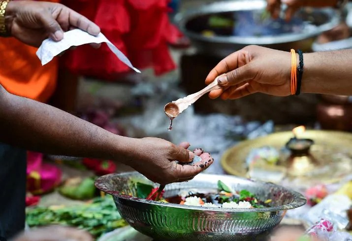 పితృ అమావాస్య.. ఈ రోజు ఏం చేయాలంటే..?