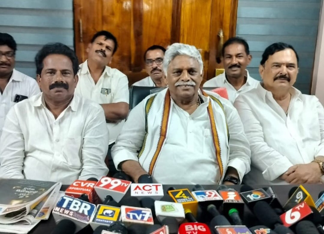 వైసీపీపై మండిపడ్డ టీడీపీ ఎమ్మెల్యే