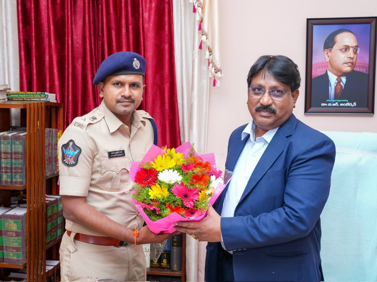 జడ్జీ భీమ్ రావ్‌ను కలిసిన ఎస్పీ