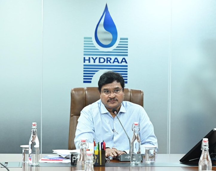 అవి రాజకీయ నేతల భూములు: హైడ్రా