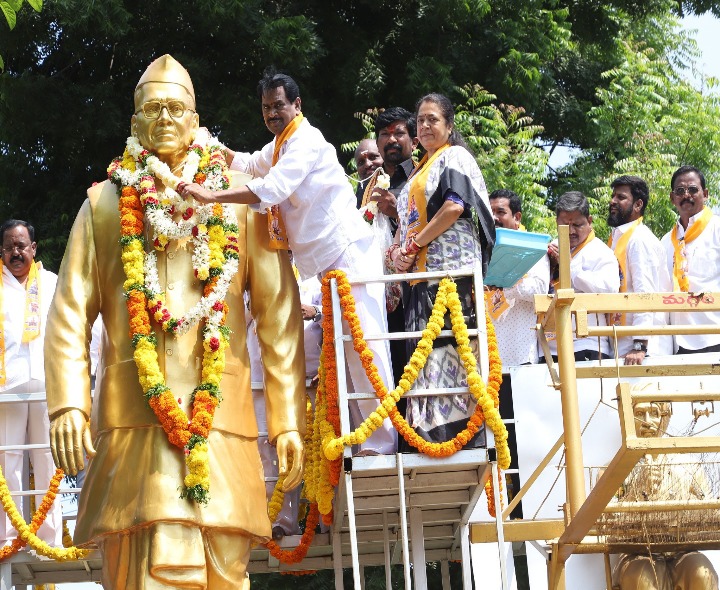 వరంగల్‌లో  కొండా లక్ష్మణ్ బాపూజీ వర్ధంతి