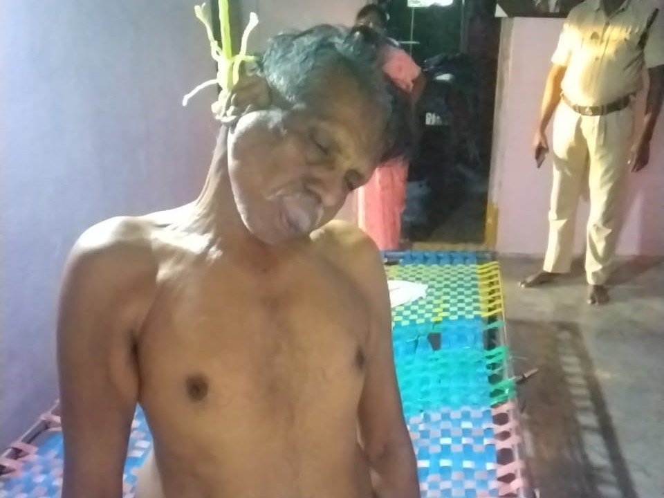 ఉరివేసుకుని వ్యక్తి  ఆత్మహత్య