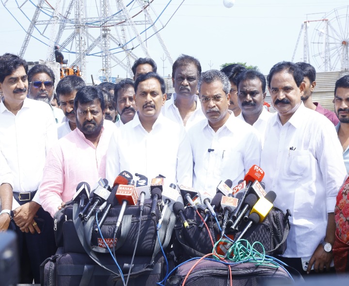 ఎగ్జిబిషన్ ఏర్పాట్లను పరిశీలించిన ఎమ్మెల్యే