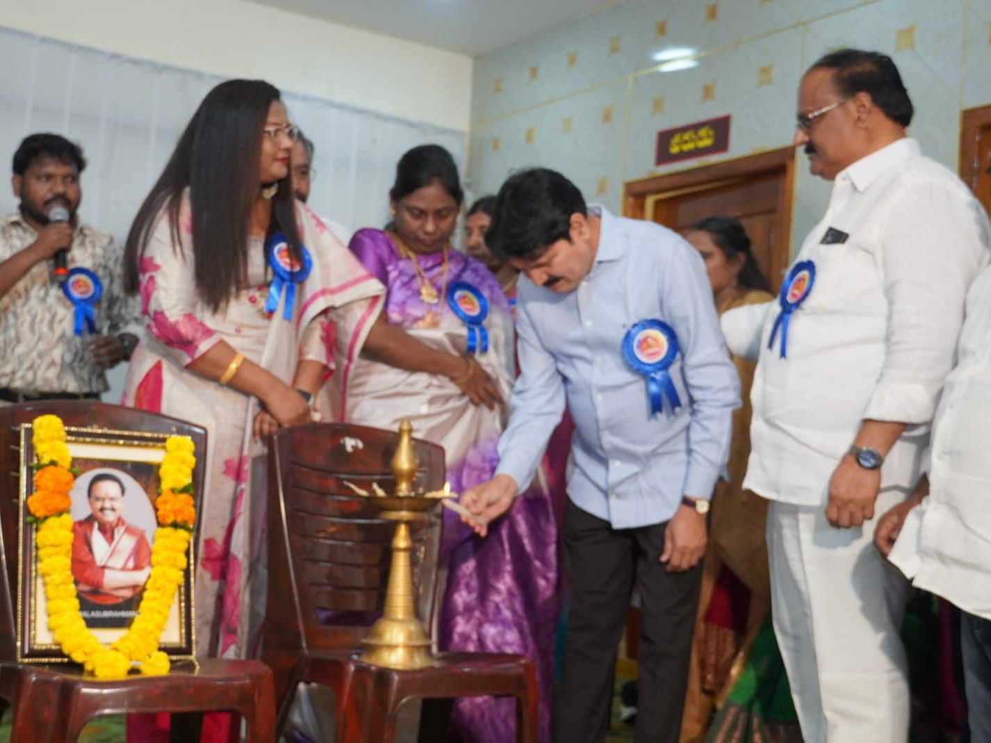 భద్రాచలంలో ఎస్పీ బాలసుబ్రమణ్యం వర్ధంతి