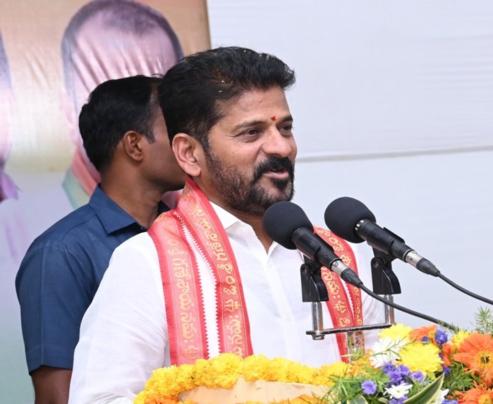 కాంట్రాక్ట్ కార్మికులకు బోనస్ ఇస్తున్నాం: రేవంత్