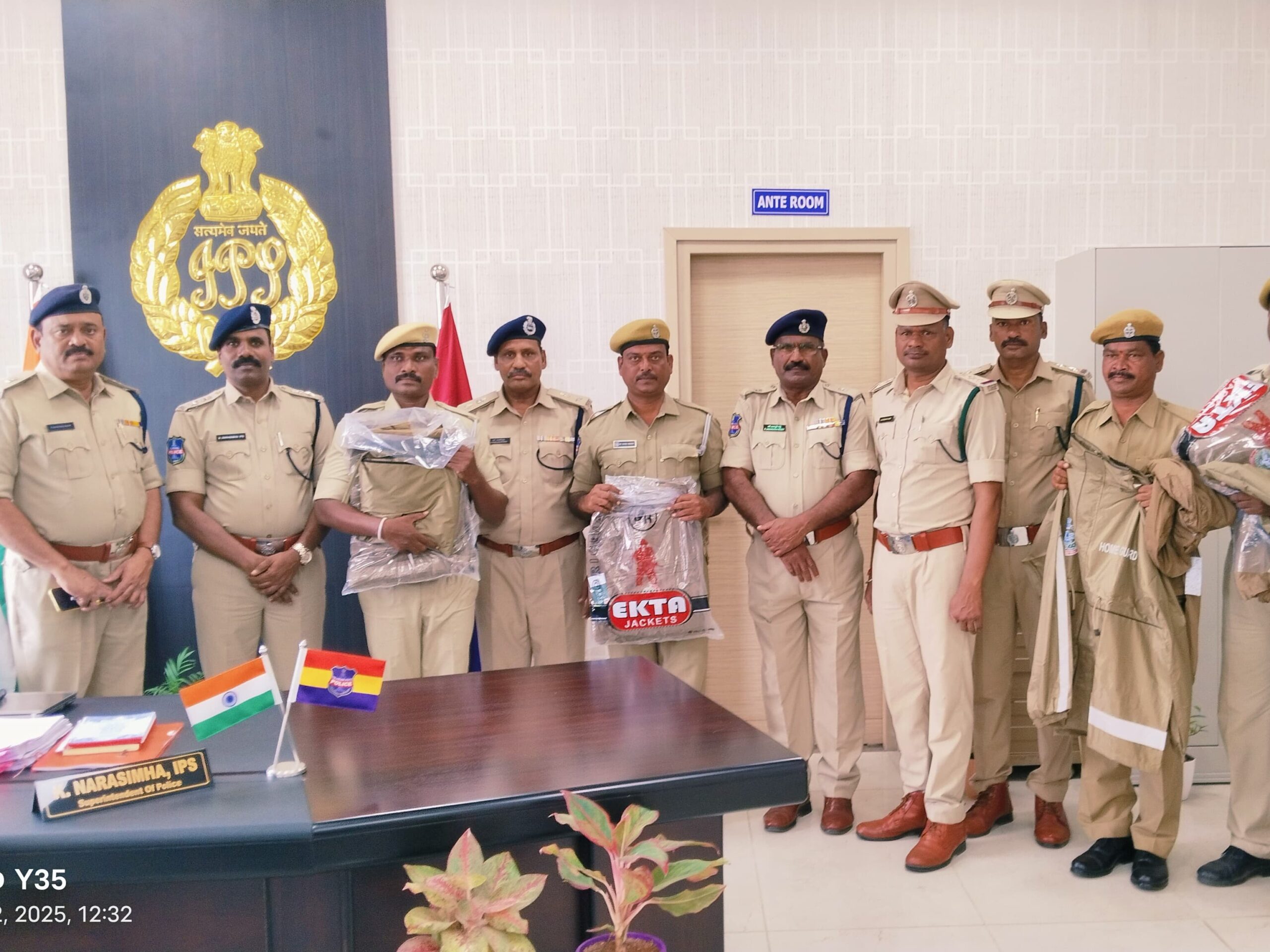 హోంగార్డ్స్ సిబ్బంది సంక్షేమానికి చర్యలు: ఎస్పీ