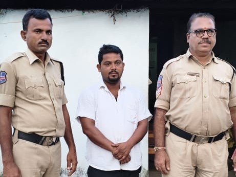 విద్యార్థి సంఘాల నాయకుల ముందస్తు అరెస్ట్