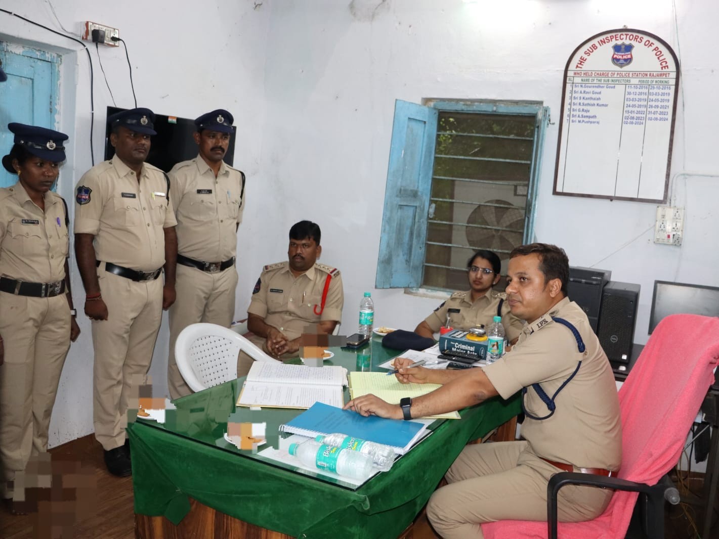 విధుల్లో క్రమశిక్షణ, నిబద్ధత అవసరం: జిల్లా ఎస్పీ