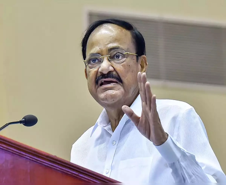 మాతృభాషను కాపాడుకోవాలి: వెంకయ్యనాయుడు