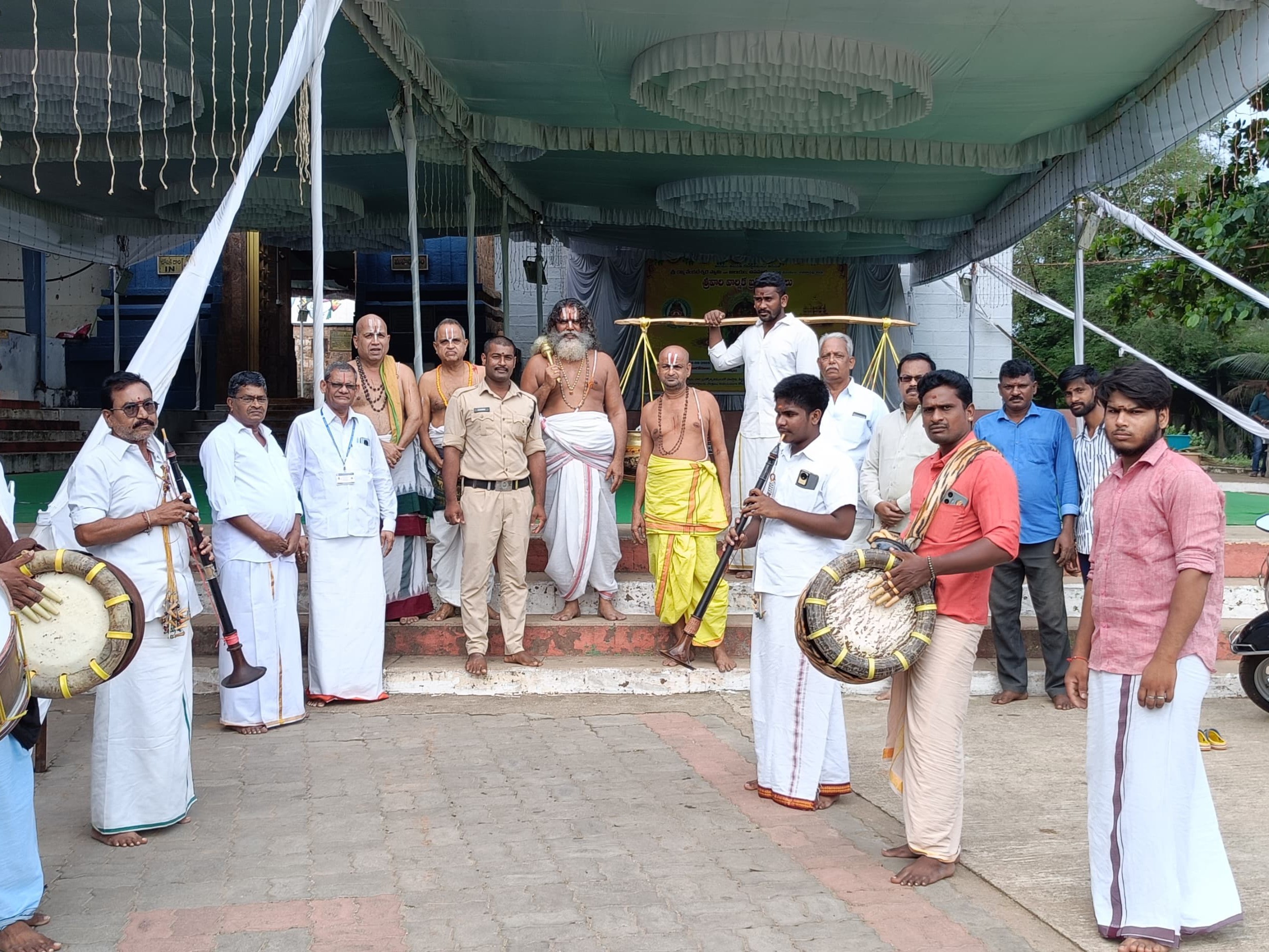 వైభవంగా బ్రహ్మోత్సవాలు ప్రారంభం