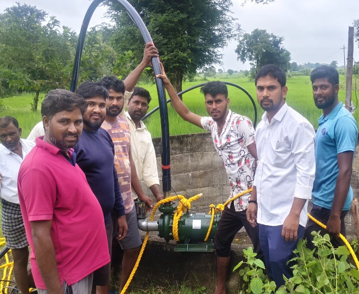 సొంత ఖర్చుతో మోటర్ బిగించిన ఎమ్మెల్యే