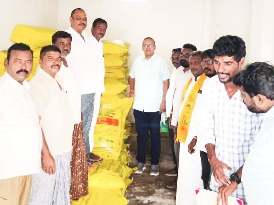 ‘అందుబాటులో 87 టన్నుల యూరియా’