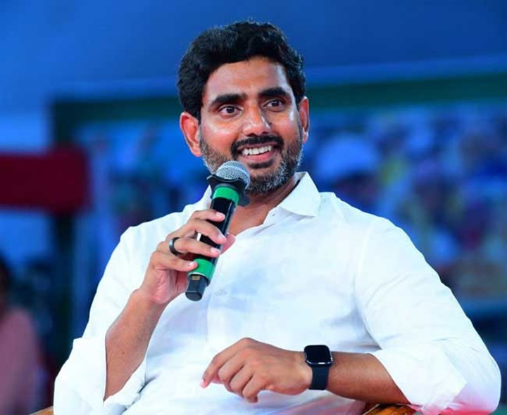 వారు చేయి చూపించి మాట్లాడుతున్నారు: లోకేష్