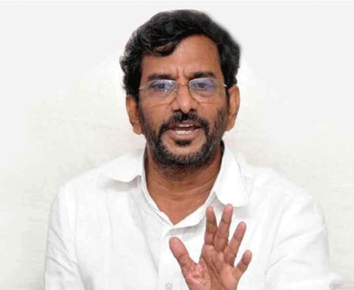 ప్రభుత్వం త్వరగా నిర్ణయం తీసుకోవాలి: సోమిరెడ్డి