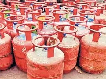 గుదిబండలా గ్యాస్.. సబ్సిడీ తుస్