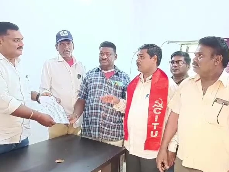 ‘ఉచిత ఇసుక హామీ నెరవేర్చాలి’