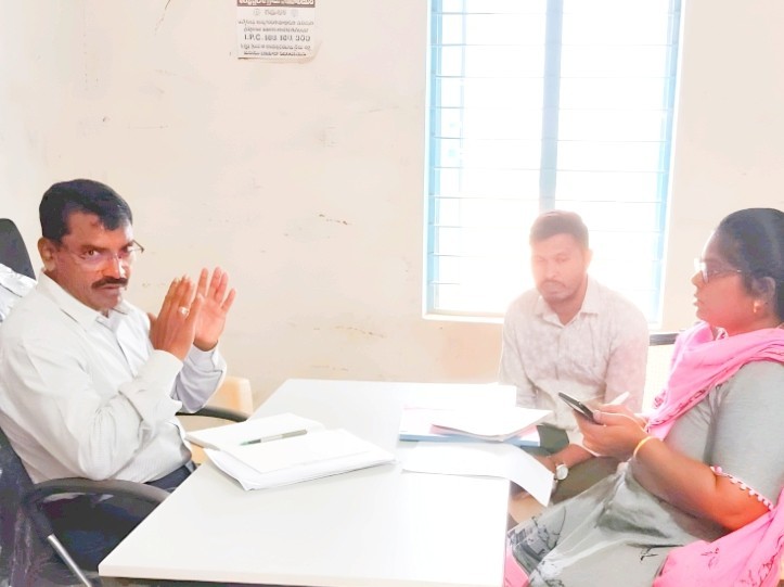 చిల్లబండలో ఇంటింటి చెత్త సేకరణపై పర్యవేక్షణ