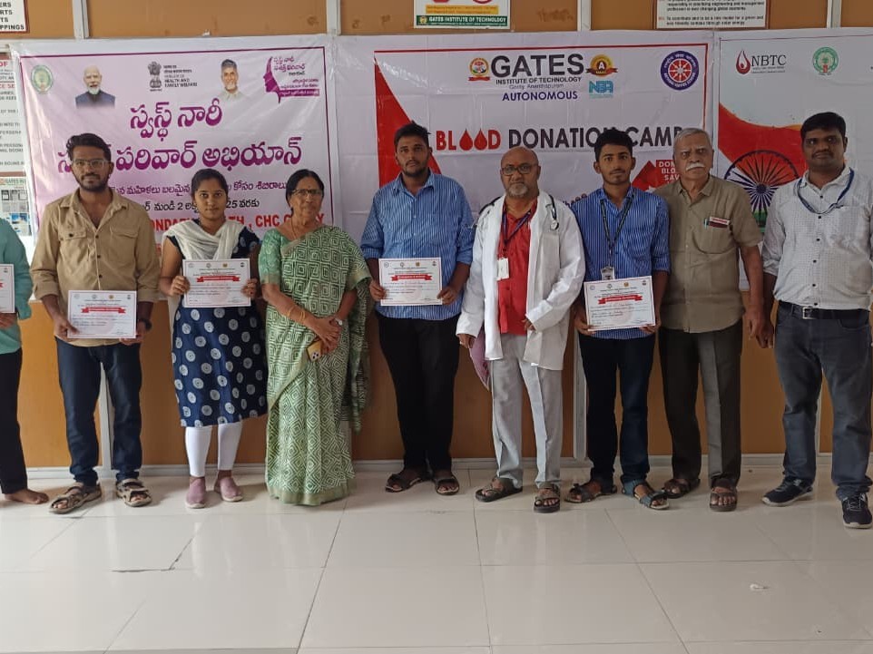రక్తదానం చేయండి ప్రాణదాతలు కండి: డాక్టర్ ఎల్లప్ప